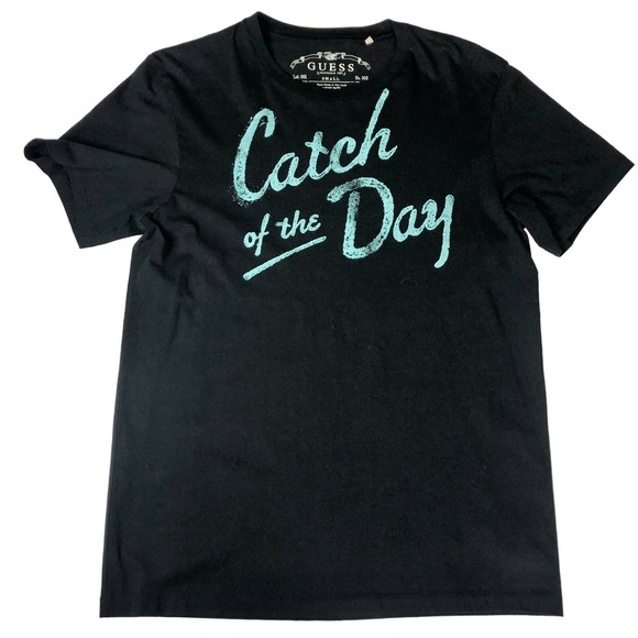 GUESS Catch of the Day Black T-Shirt Size S - Picture 1 of 9